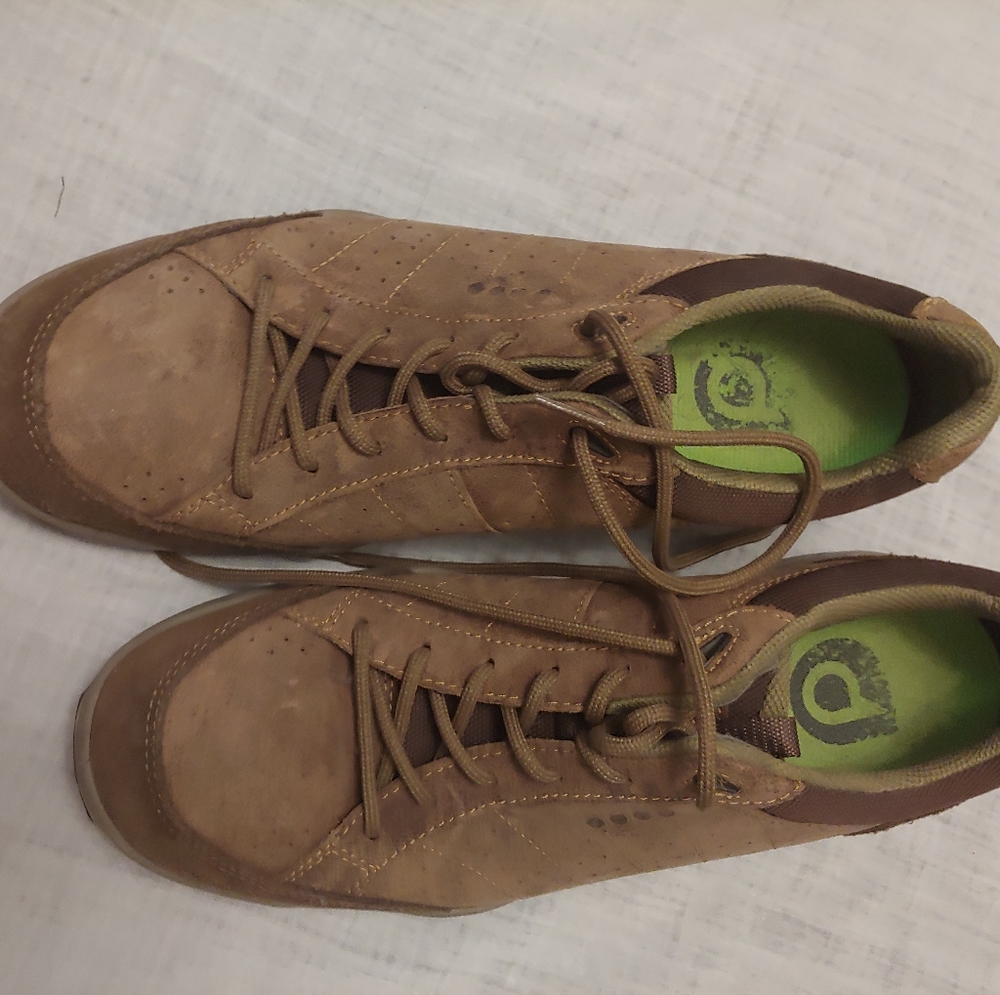 Ecco shoes - brown, EU Sz 43; US Sz 9.5/10